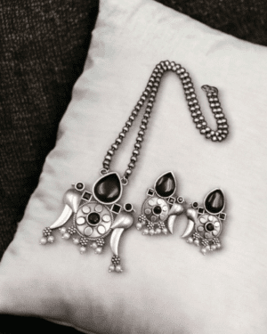 Handcrafted Oxidized Necklace with Earrings, ORN40020