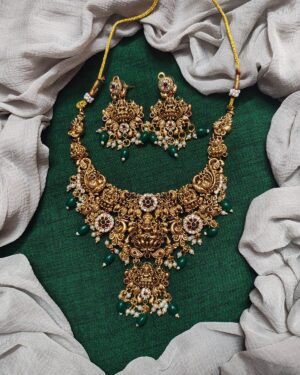 Kundan Temple Jewellery Set, ORN10151