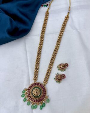 Kundan and Beads Jewellery Set, ORN30098