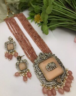 Kundan Pendant Necklace Set, ORN10288