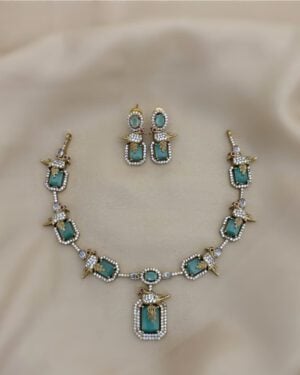 Pure Zirconian Diamond Necklace Set