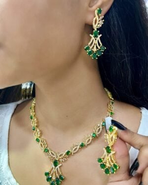 Pure Zirconian Diamond Necklace Set